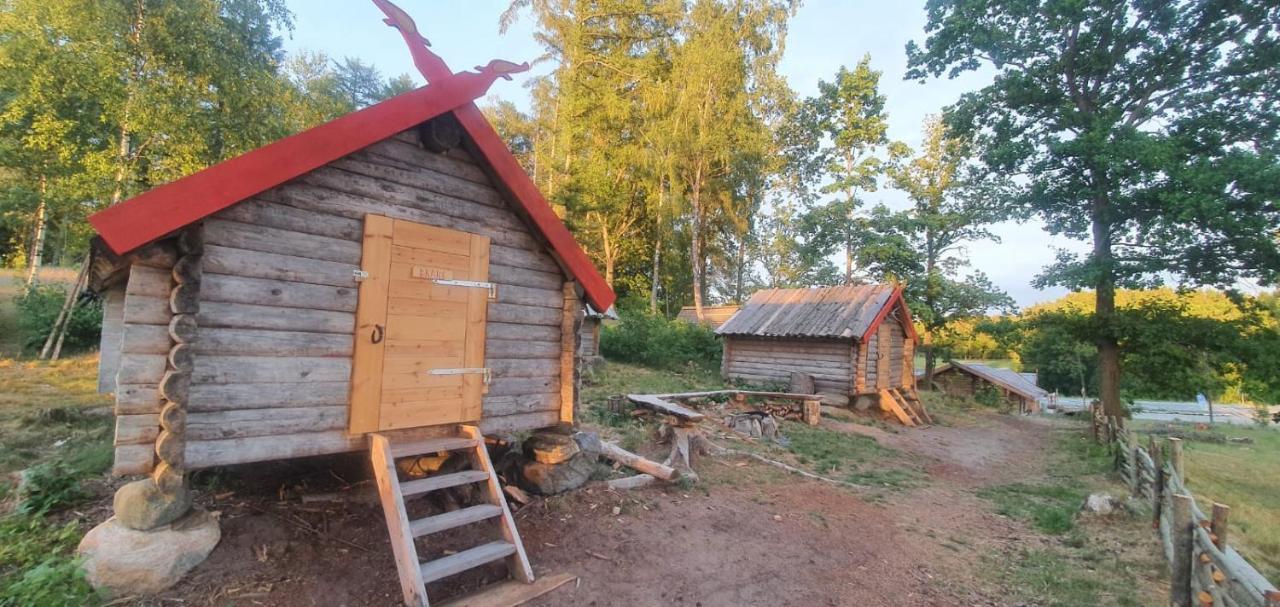 Vittfarnas Hird Vikingaby Bed & Breakfast Sosdala Exterior photo